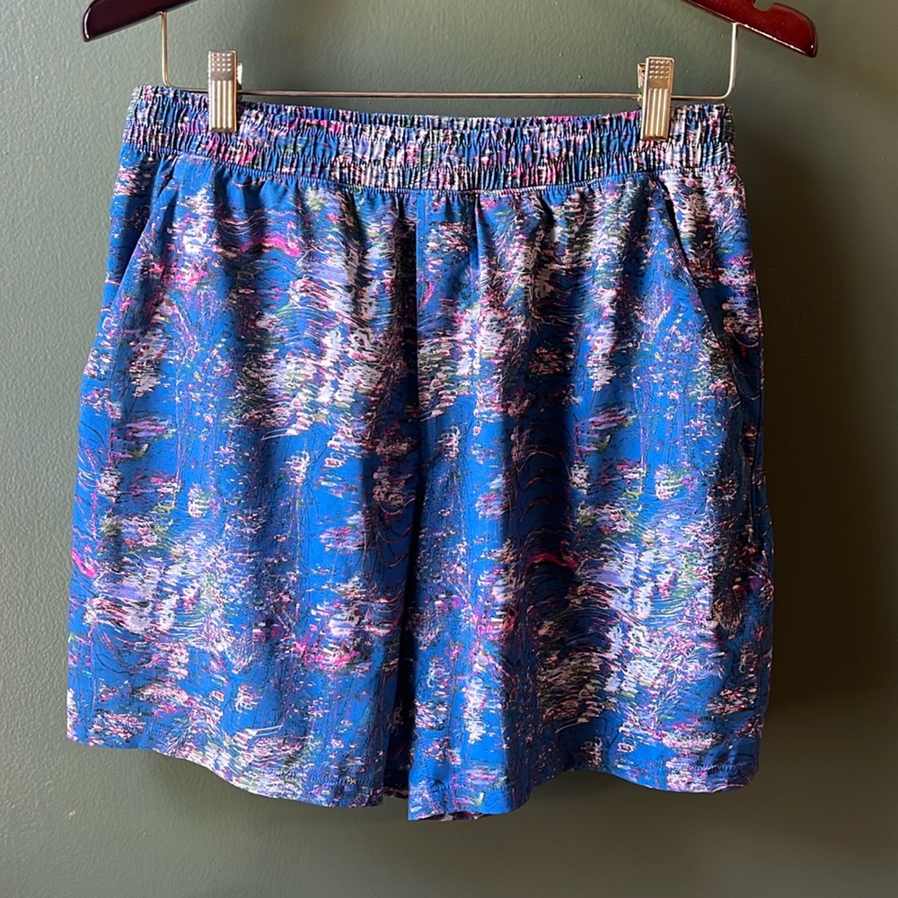 Lululemon Shorts - L - with Pockets 89% Polyester 11% Elastane LM7AGXS Multi